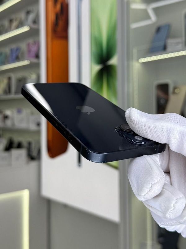iPhone 14, 128 ГБ, SIM + eSIM б/у
