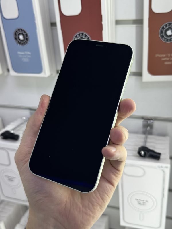 iPhone 12, 256 ГБ б/у