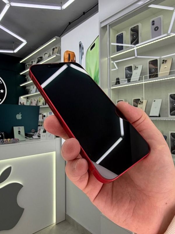 iPhone 13, 128 ГБ, SIM + eSIM б/у