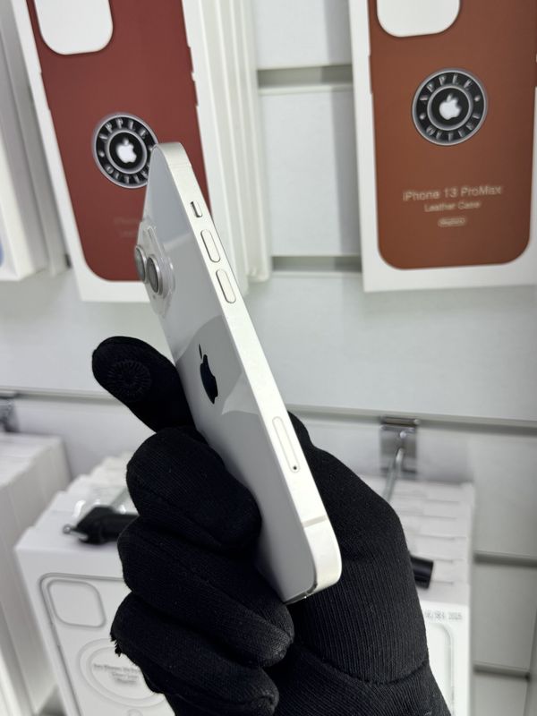 iPhone 14, 256 ГБ б/у