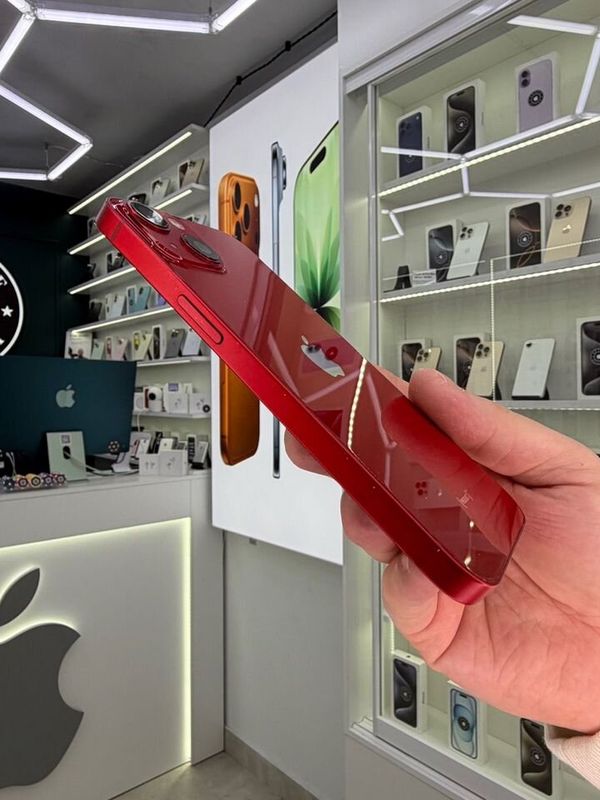 iPhone 13, 128 ГБ, SIM + eSIM б/у