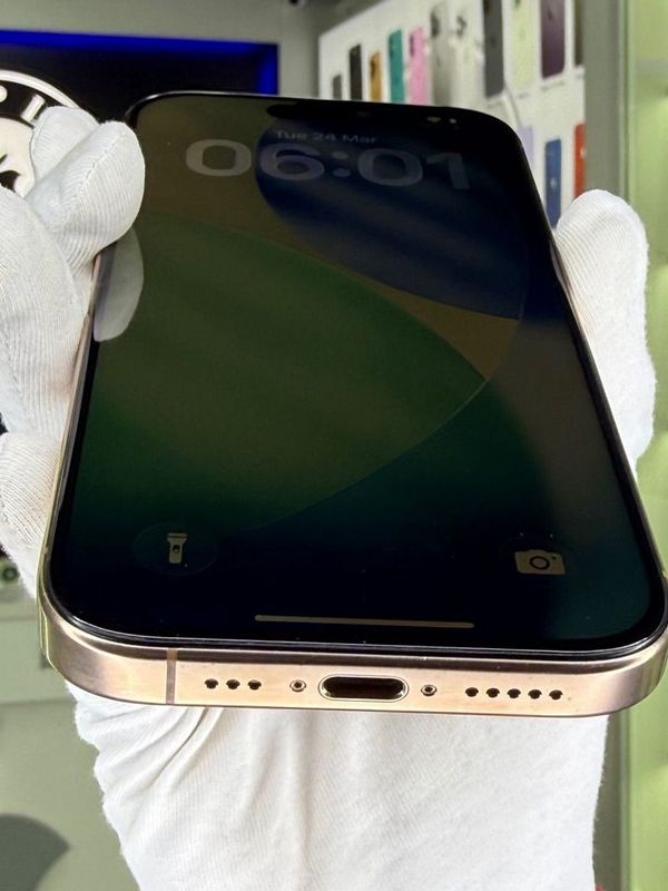 iPhone 16 Pro, 128 ГБ, SIM + eSIM, б/у