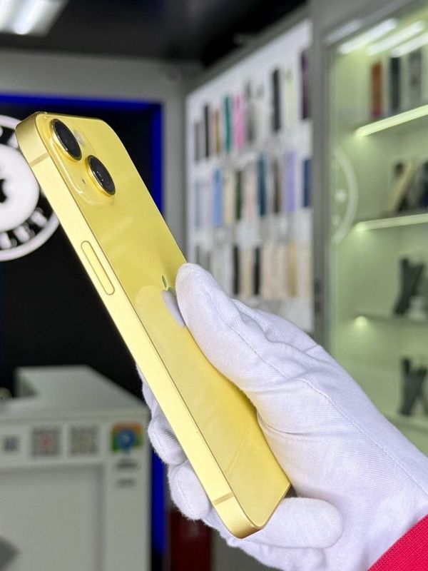 iPhone 14, 128 ГБ, SIM + eSIM, б/у