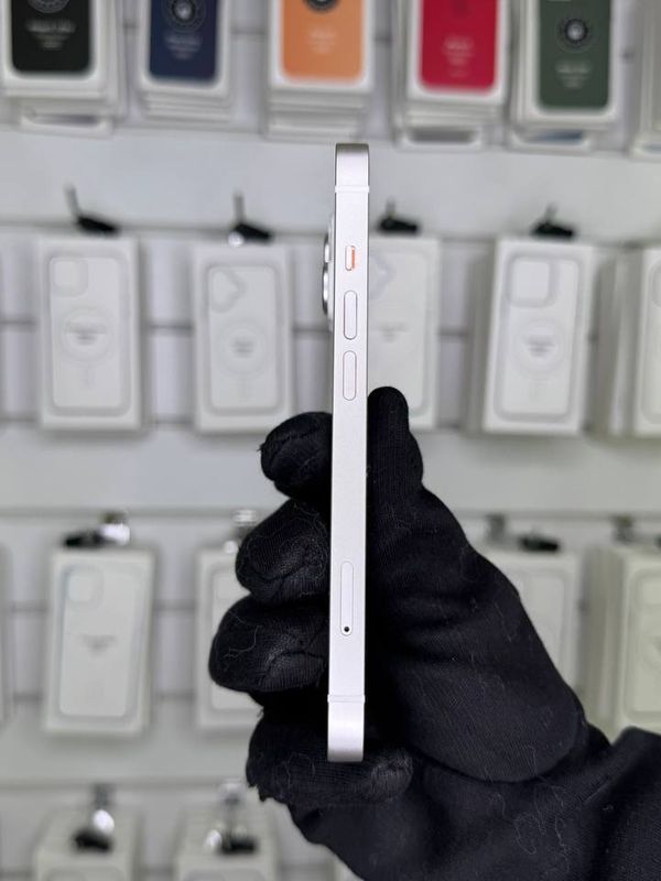 iPhone 14, 128 ГБ б/у
