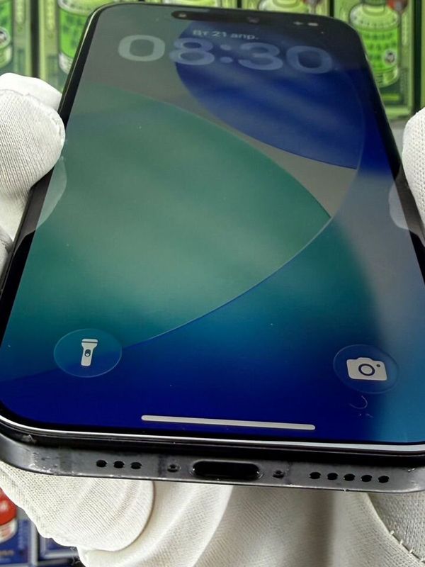 iPhone 15, 128 ГБ, SIM + eSIM б/у