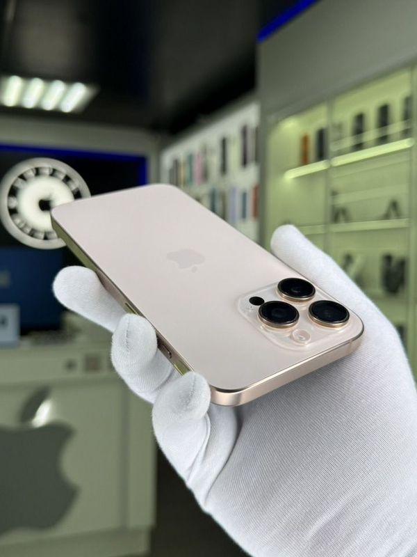 iPhone 16 Pro Max, 512 ГБ, SIM + eSIM, б/у