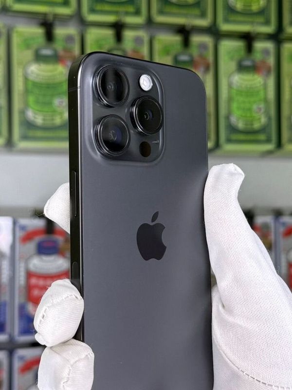 iPhone 15 Pro, 128 ГБ, SIM + eSIM б/у
