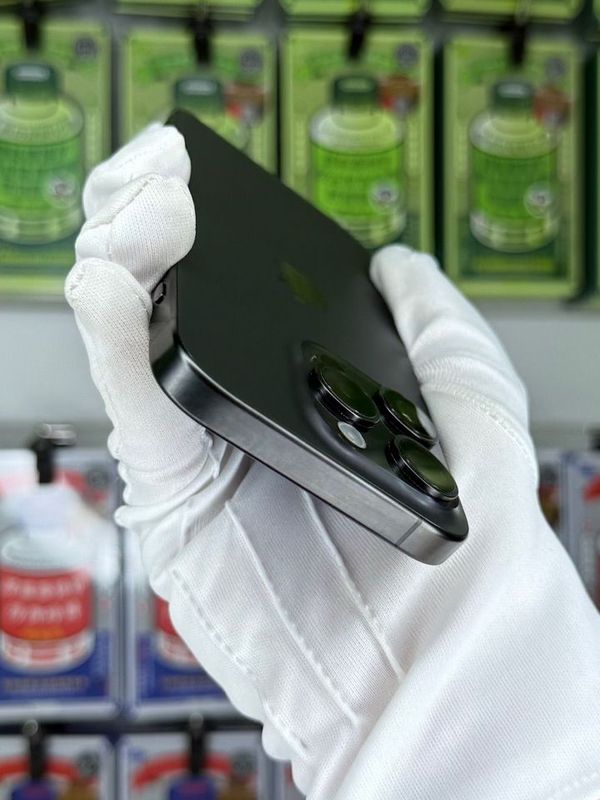 iPhone 15 Pro, 128 ГБ, SIM + eSIM б/у