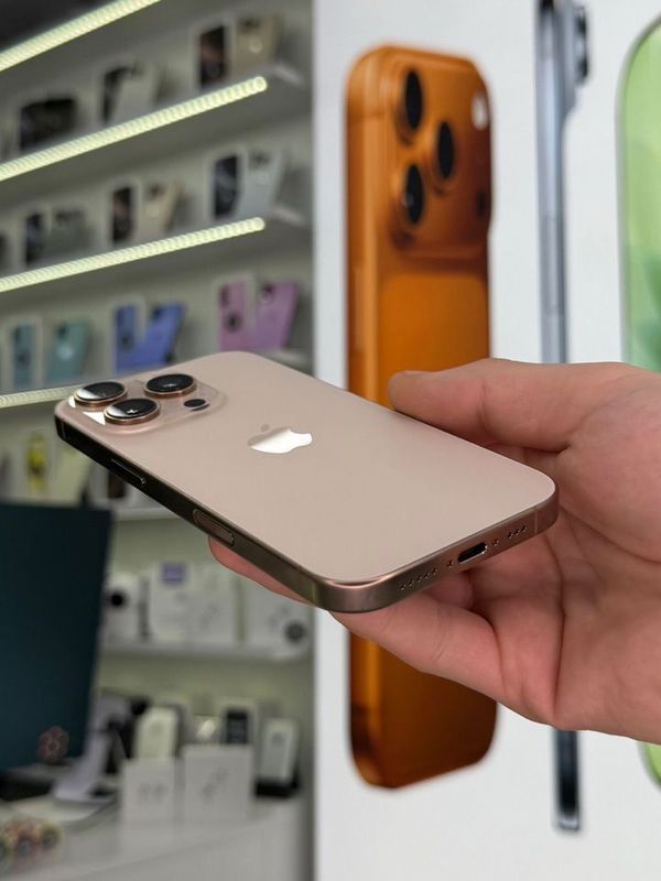 iPhone 16 Pro, 128 ГБ, SIM + eSIM б/у