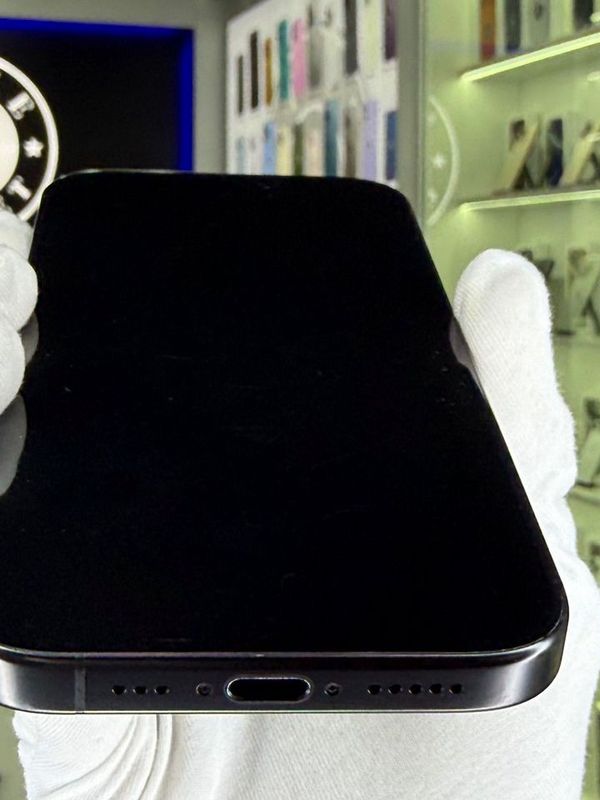 iPhone 16 Pro, 256 ГБ, SIM + eSIM, б/у