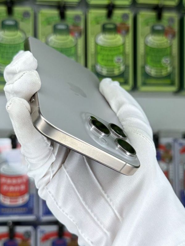 iPhone 15 Pro Max, 256 ГБ, SIM + eSIM б/у