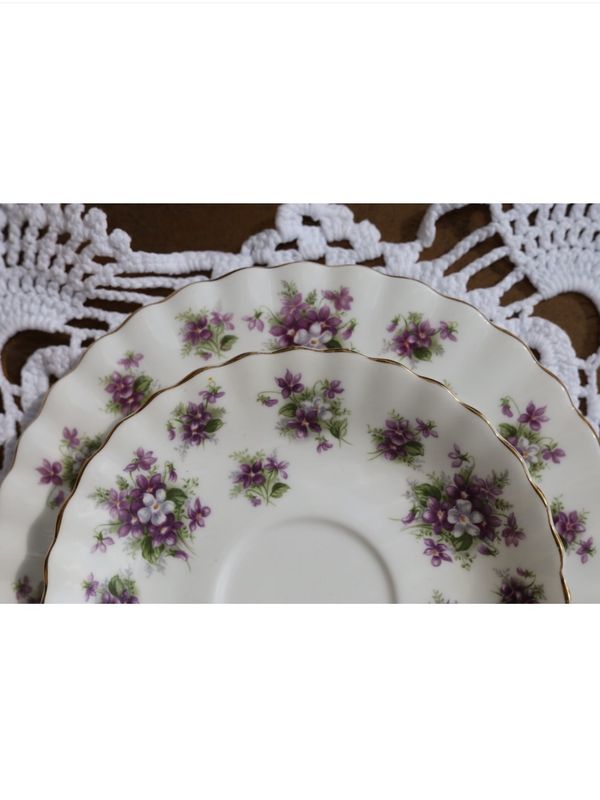 Винтажное трио Royal Albert Sweet Violets