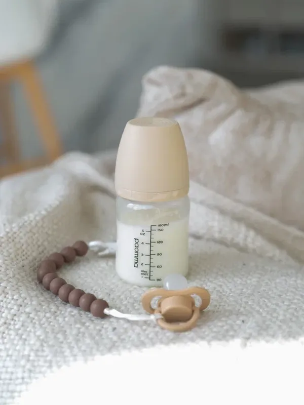 Бутылочка стеклянная almond milk 160 мл Paomma (0+)