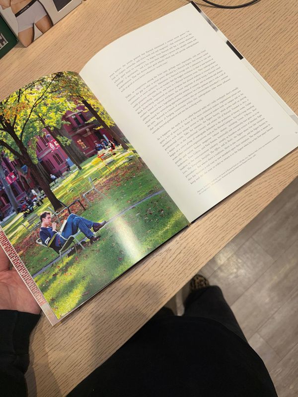 Книга The Ivy League