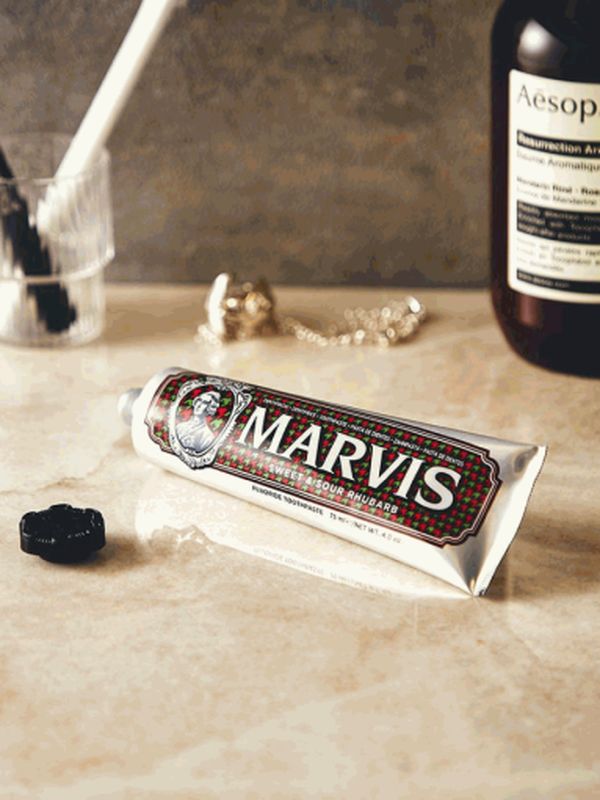 Зубная паста «Кисло-сладкий ревень» Marvis