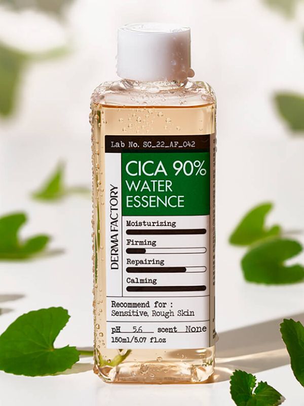 Успокаивающий тонер-эссенция с 90% центеллы Derma Factory