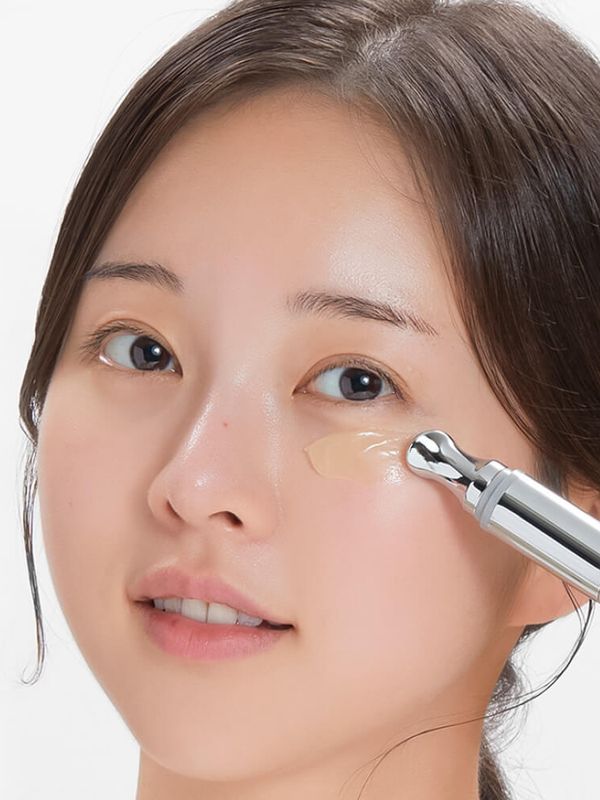 Массажный крем для век с микроиглами и витамином B3 VT Cosmetics Reedle Shot Vita-light Eye Cream