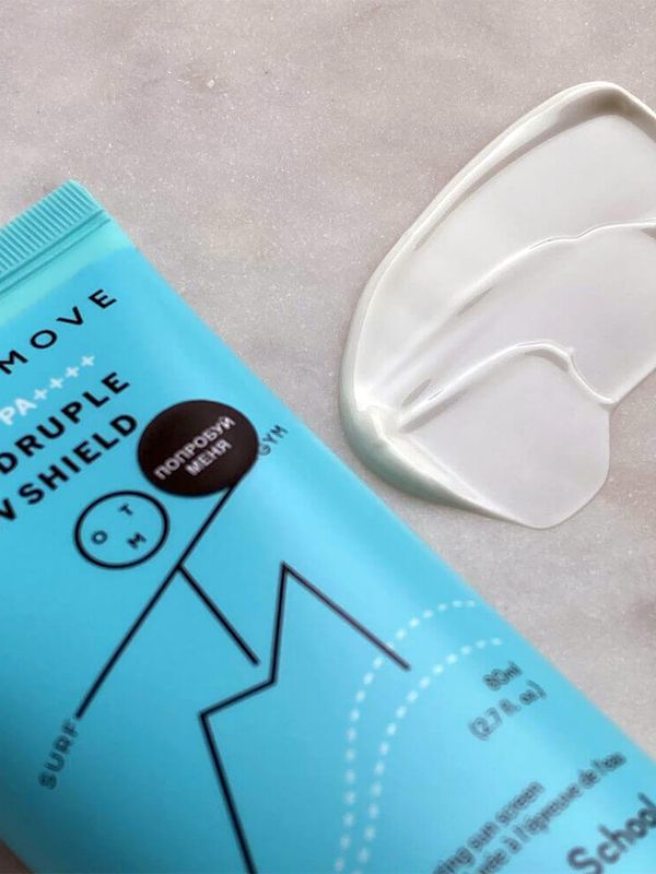 Стойкий солнцезащитный крем Too Cool For School On The Move Quadruple UV Shield SPF50+ PA++++