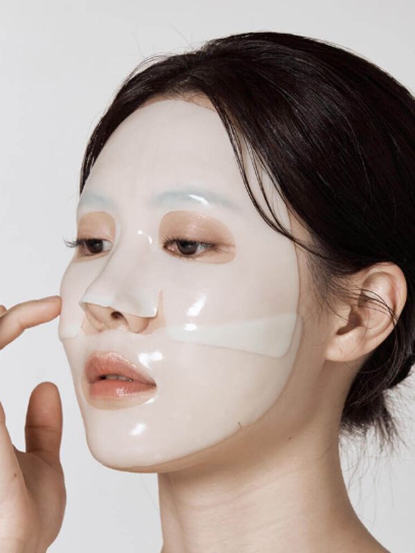 Тающая гелевая маска с центеллой Luvum