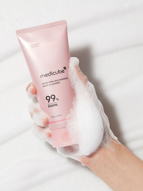 Пенка для умывания с ПДРН medicube PDRN Pink Niacinamide Whip Cleanser