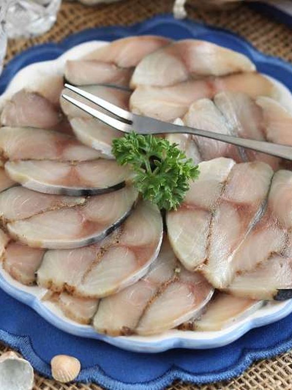 Рулет из скумбрии замороженный