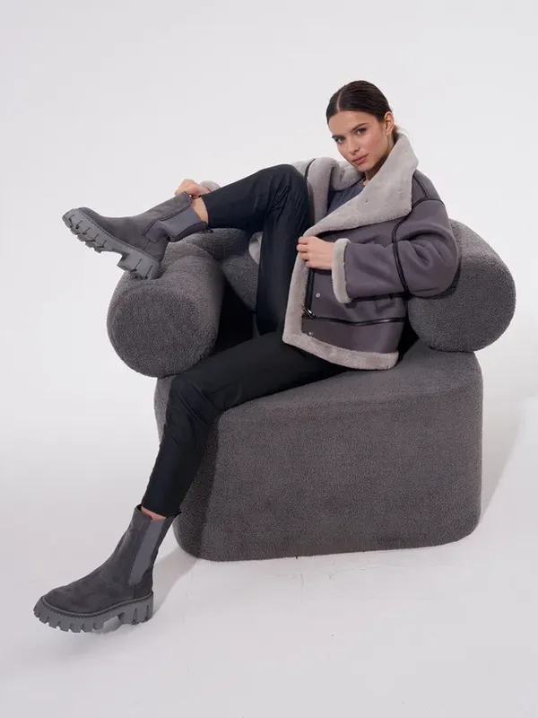 MW Collection Дубленка  искусственный мех 1031-436D-M395  р.50/52