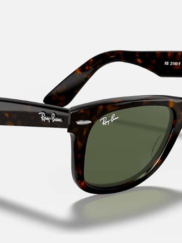 Ray Ban