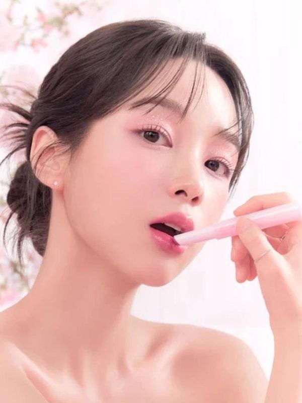 Тающий оттеночный бальзам Dasique Sakura Melting Candy Balm #Sakuranbo 1,5г