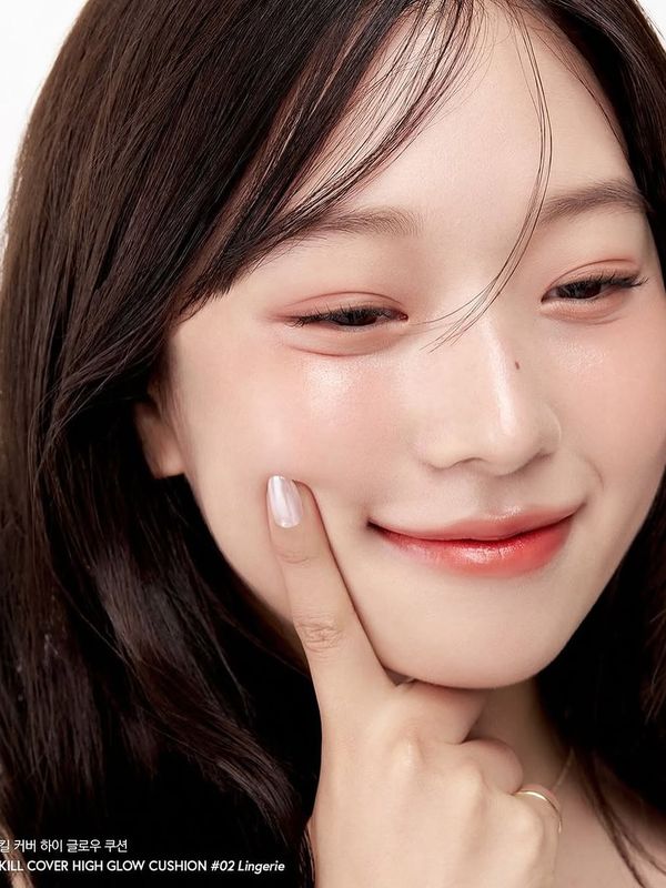 Кушон с плотным покрытием и сияющим финишем CLIO HIGH GLOW CUSHION с запасным блоком