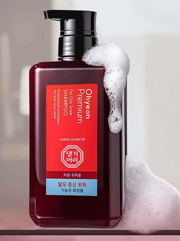 Укрепляющий шампунь для жирных волос Daeng Gi Meo Ri Ohyeon Premium For Oily Scalp Shampoo 500мл