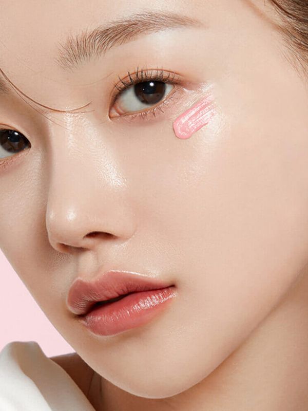Осветляющий крем для век с ПДРН и пептидами medicube PDRN Pink Peptide Eye Cream 30мл