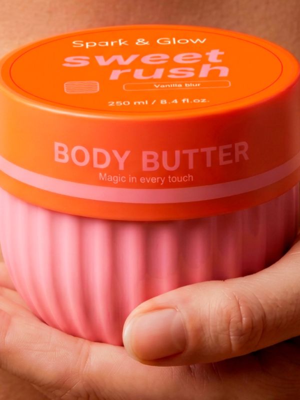 Баттер для тела с ароматом кокоса и цветочной ванили SparkGlow Body Butter Vanilla Blur 250мл