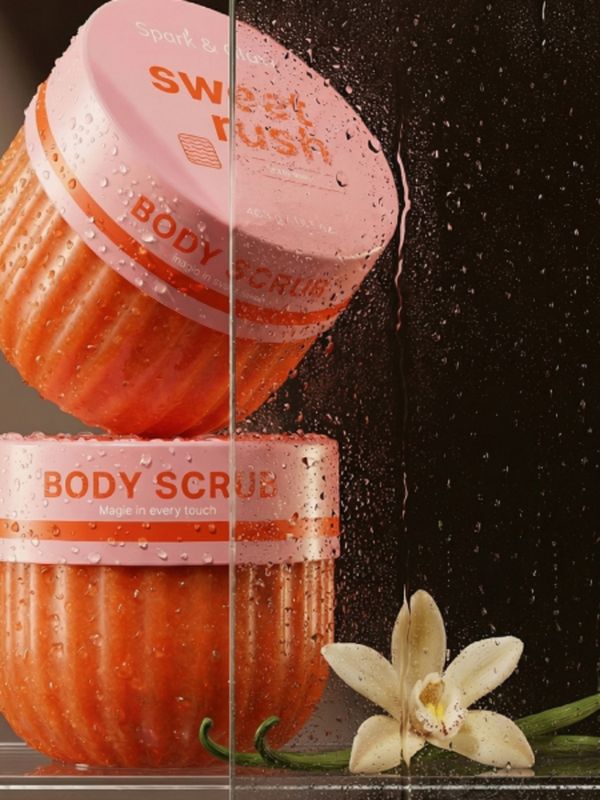 Скраб для тела с ароматом кокоса и цветочной ванили SparkGlow Body scrub Vanilla blur 400г