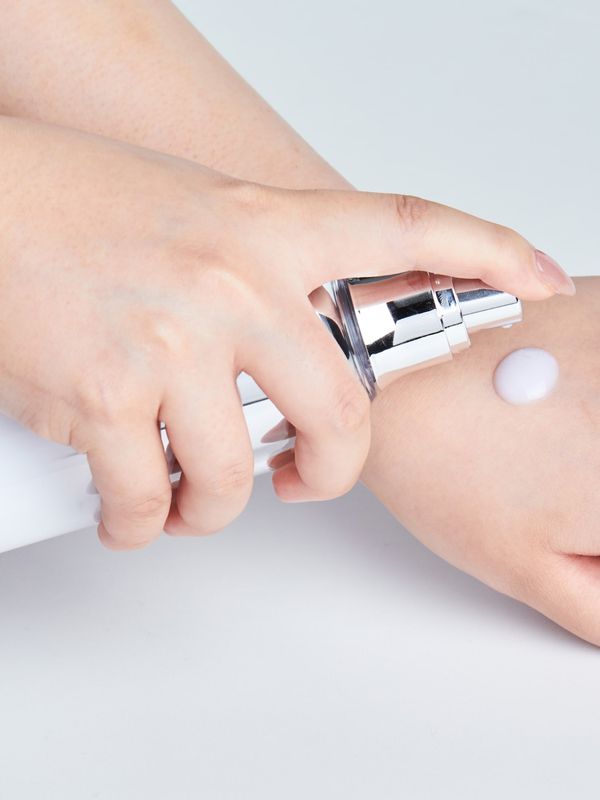 Кислородная лифтинг-эссенция с пептидами Medi-Peel Peptide 9 Volume Lifting All In One Essence 100мл