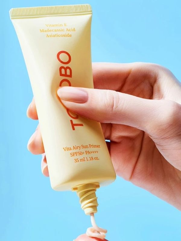 Солнцезащитный праймер с растительными экстрактами TOCOBO Vita Airy Sun Primer SPF50+ PA++++