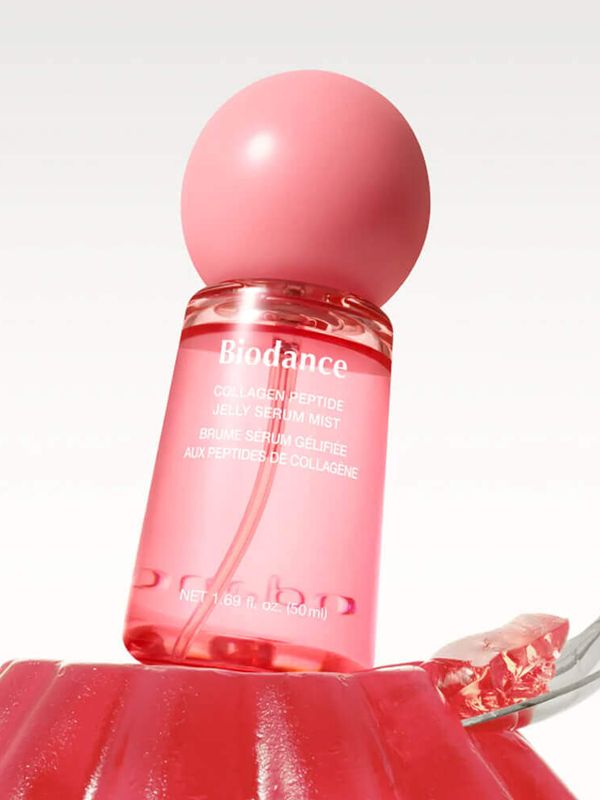 Увлажняющий мист с коллагеном и пептидами Biodance Collagen Peptide Jelly Serum Mist