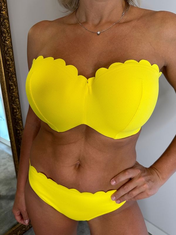 Poppy Moulded Bandeau Bikini