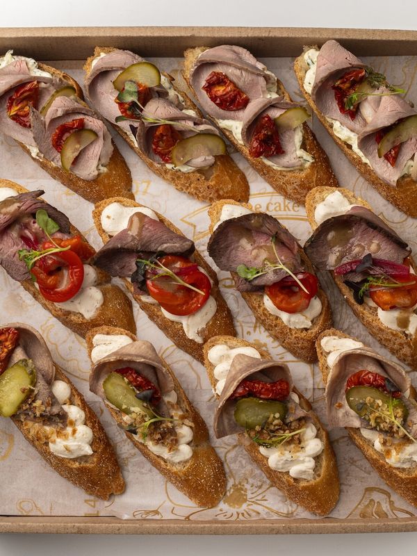Большой мясной сет брускетт