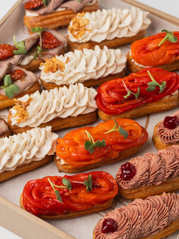 Большой сет мини-эклеров мясной