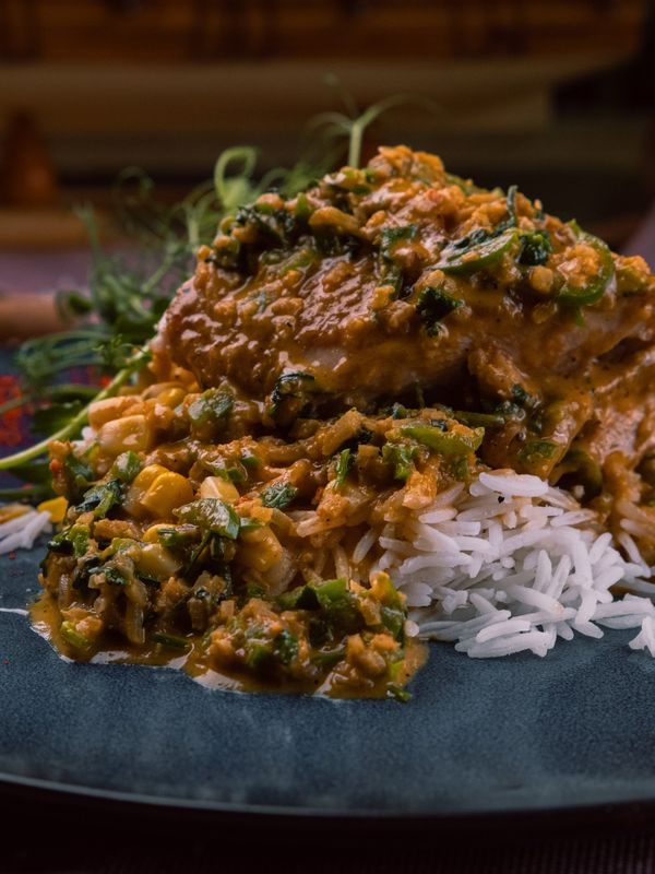 Цыплёнок Жасмин с соусом карри / Jasmine Chicken with Curry Sauce