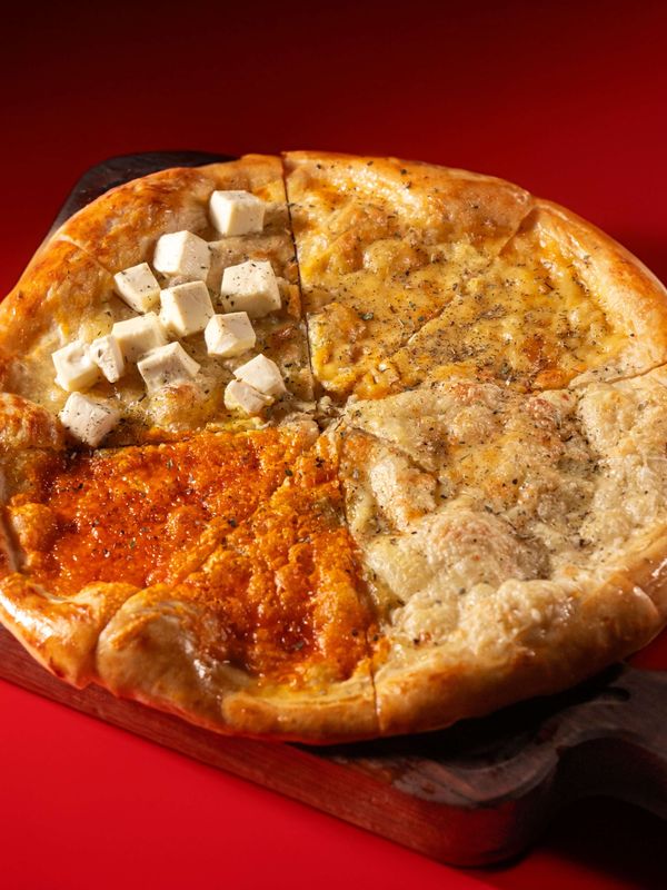 Пицца 4 сыра / 4 Cheese Pizza