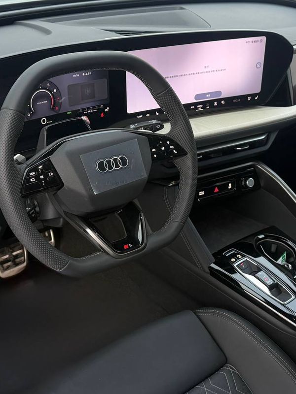 Audi Q5 MHEV 2.0 40 TFSI (GU), 2026