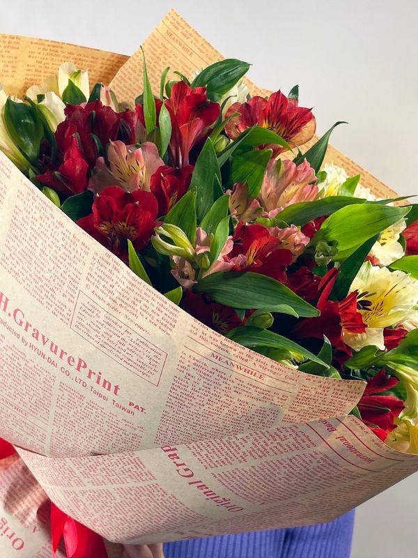 Alstroemeria in craft