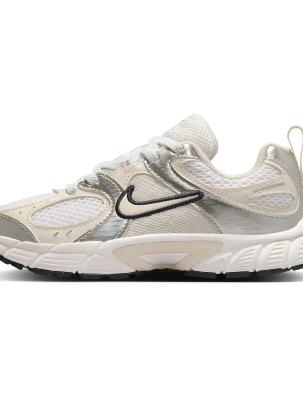 Adidași Nike V5 RNR