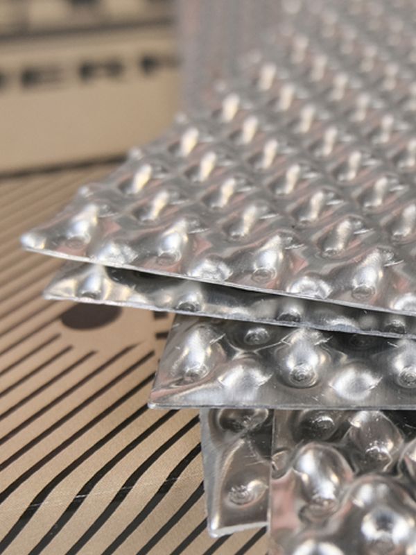 Тепловой экран StP Hard Shell, 0.5 x 0.5