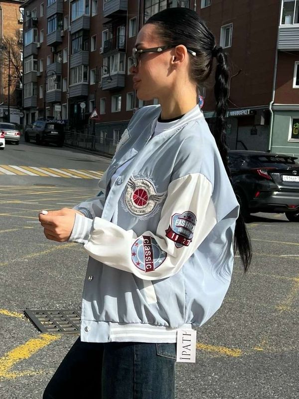 Бомбер в стиле Old School