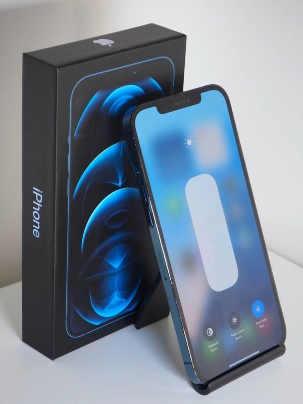iPhone 12 Pro Max 256 ГБ Pacific Blue б/у