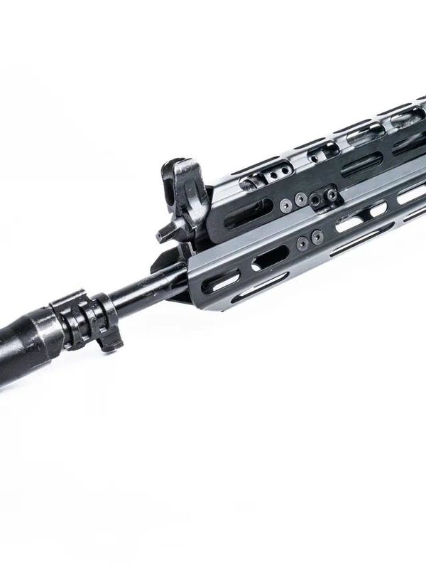 Вывешенное короткое цевье VS-22КМ на АК-12 / АК-15 (m-lock), Вежливый Стрелок
