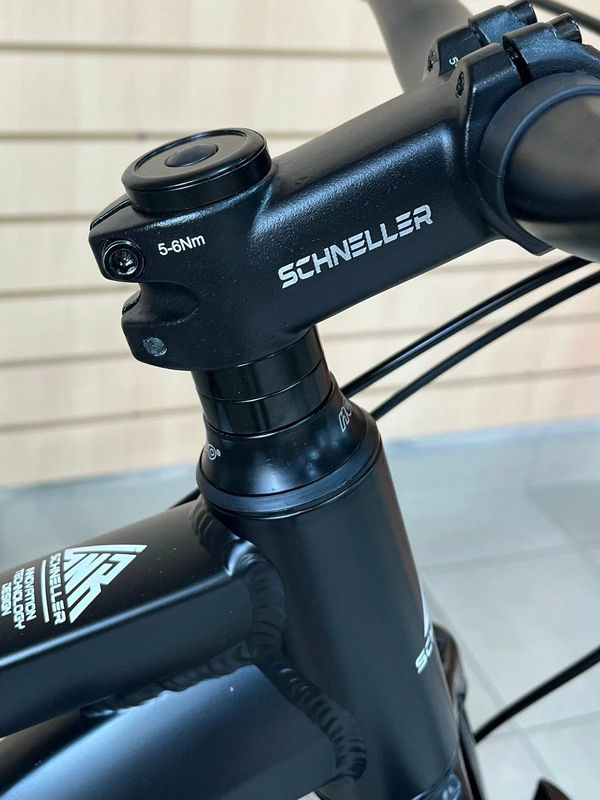 Горный велосипед SCHNELLER ORIGINAL TT401, диаметр колес 27,5", 7 скоростей, рама алюминий, цвет черный