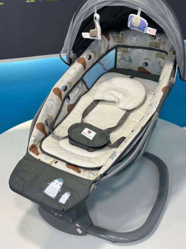 Качалка для малыша LuxMom Mastela 08208, развивающие качели с музыкой и игрушками